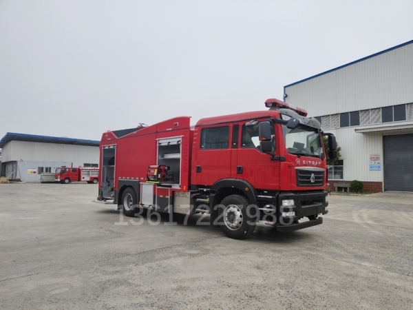 汕德卡7.2噸泡沫消防車