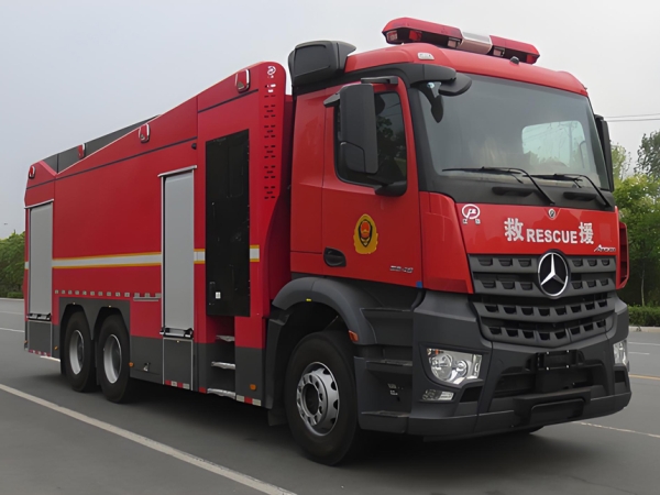 奔馳12噸壓縮空氣泡沫消防車